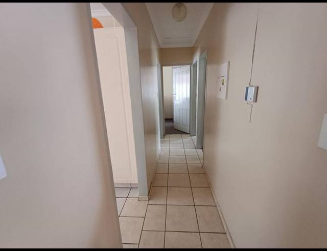 3 BEDROOM TOWNHOUSE FOR SALE IN DORANDIA